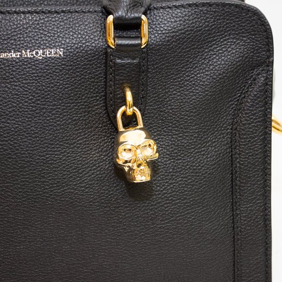 Alexander McQueen Skull Shoulder Bag - Picture 11 of 12